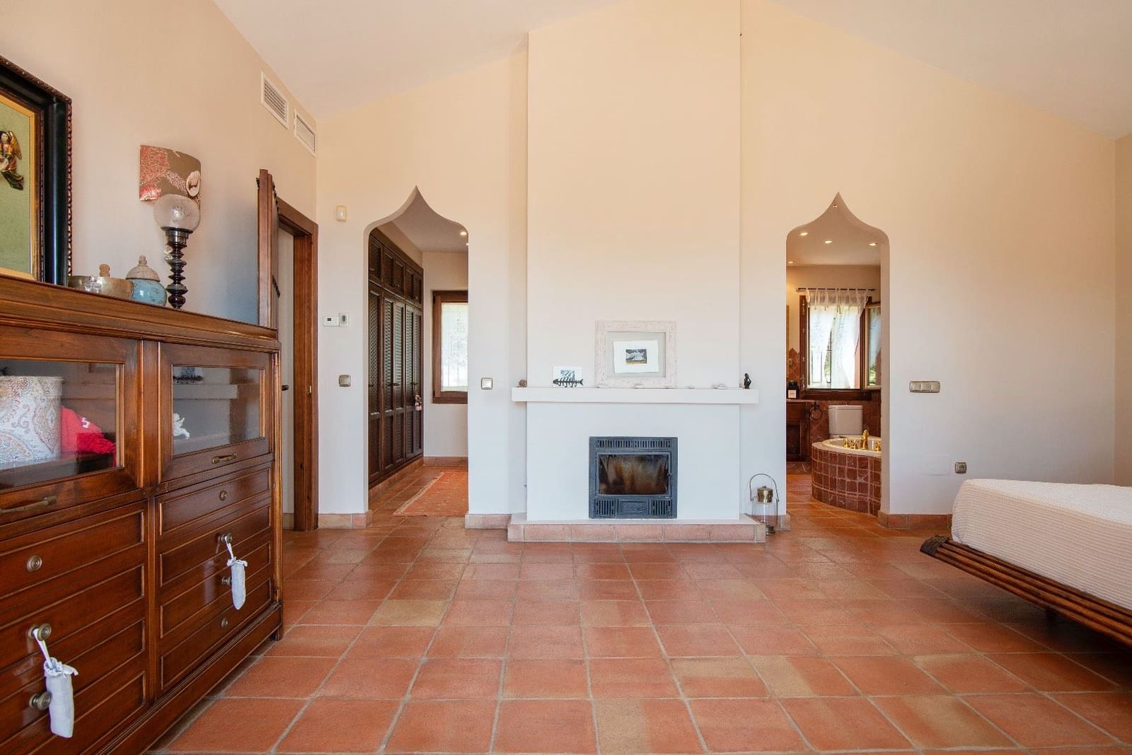 4 bedroom Villa for sale in Mijas Costa with pool - € 2,900,000 (Ref: 7578152)