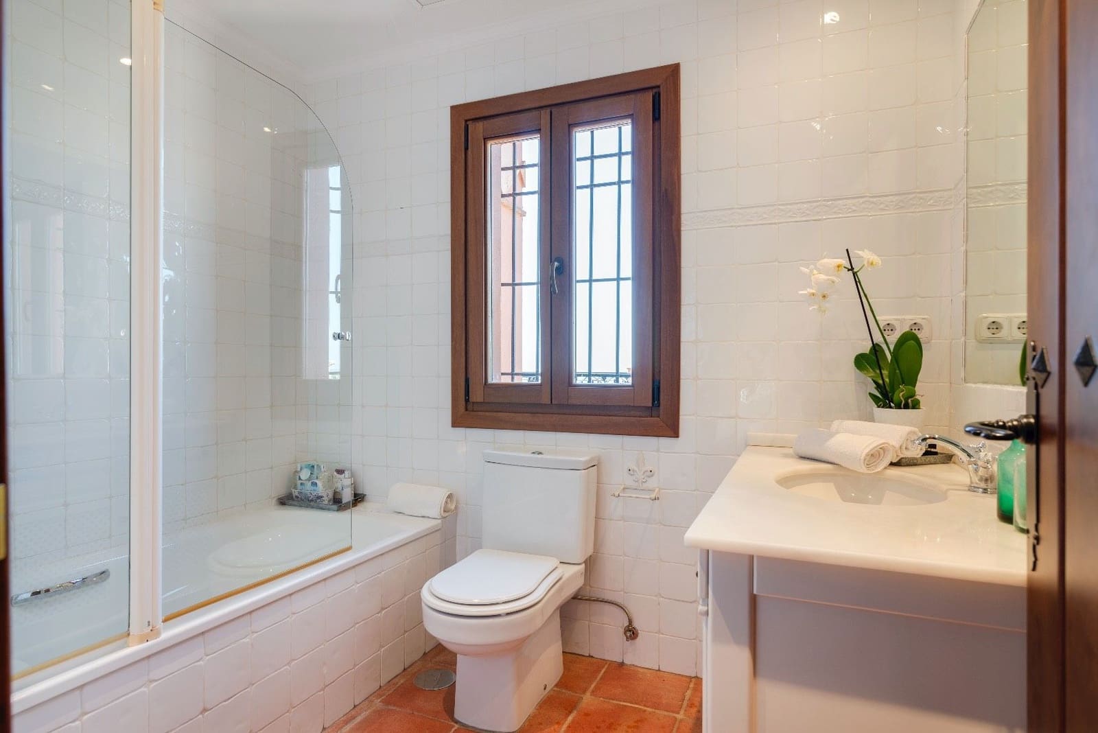 4 bedroom Villa for sale in Mijas Costa with pool - € 2,900,000 (Ref: 7578152)