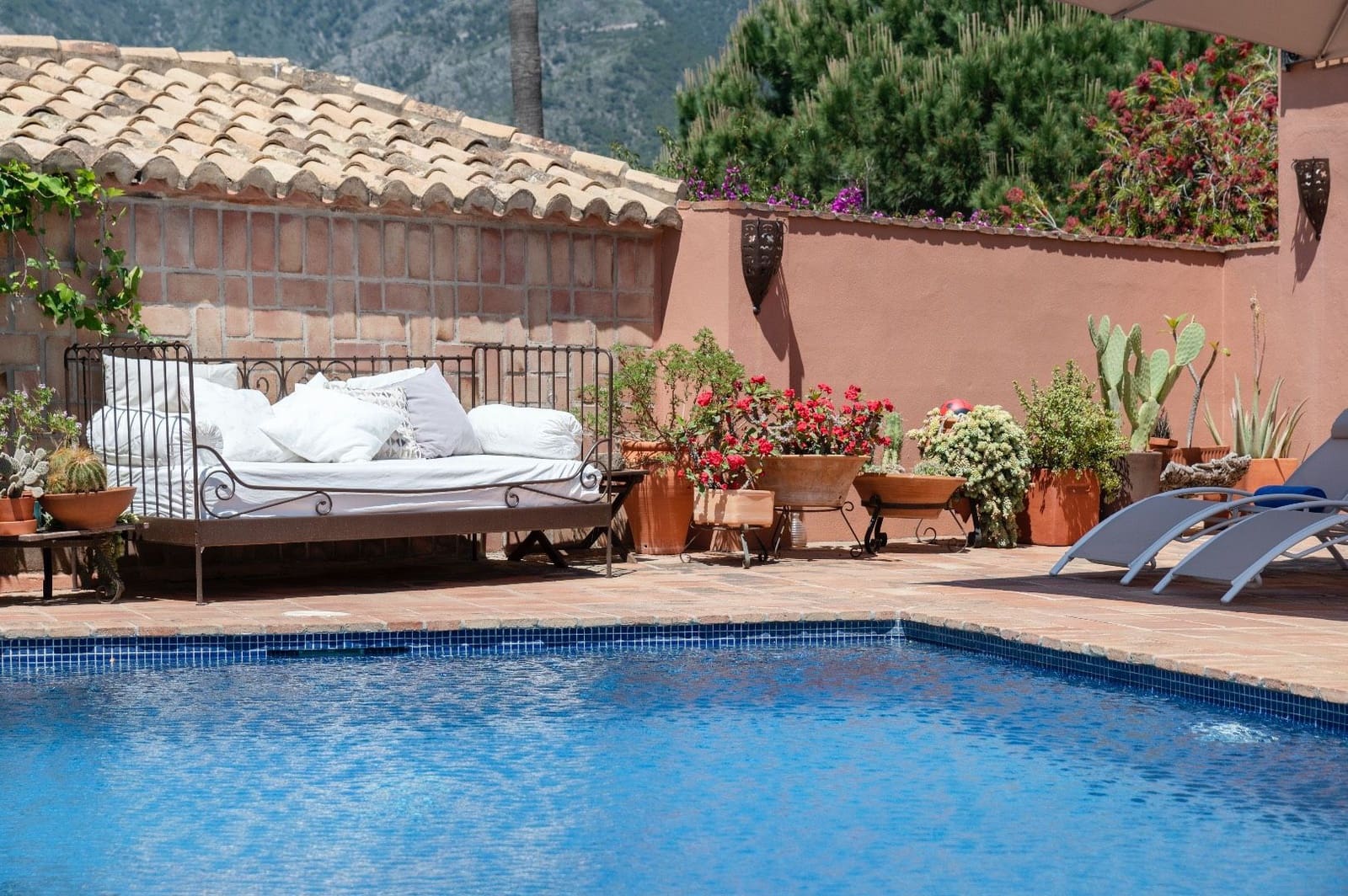 4 bedroom Villa for sale in Mijas Costa with pool - € 2,900,000 (Ref: 7578152)
