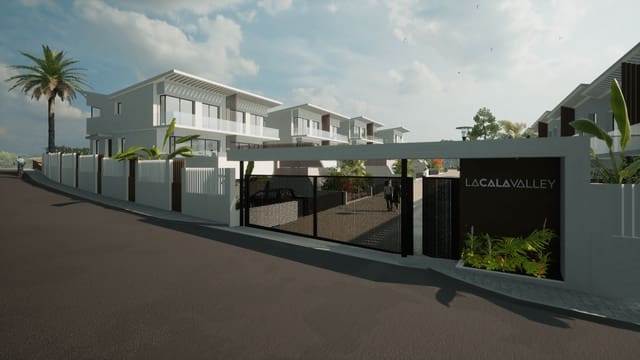 Casa de 3 habitaciones en Mijas Costa, Mijas en venta con piscina - 590.000 € (Ref: 7620806)