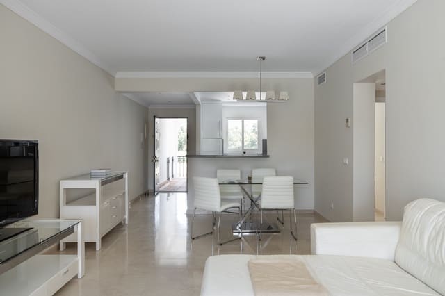 2 makuuhuone Huoneisto myytävänä paikassa El Velerín, Estepona mukana uima-altaan - 496 800 € (Ref: 7688769)