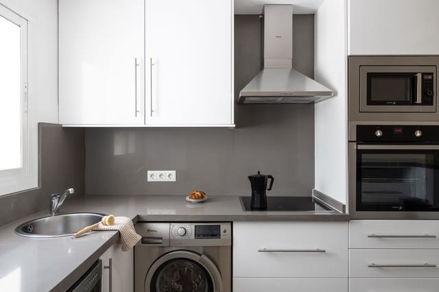 2 makuuhuone Huoneisto myytävänä paikassa El Velerín, Estepona mukana uima-altaan - 496 800 € (Ref: 7688769)