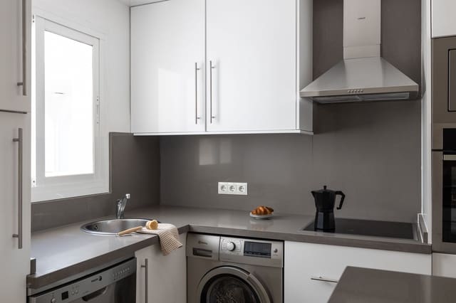 2 makuuhuone Huoneisto myytävänä paikassa El Velerín, Estepona mukana uima-altaan - 496 800 € (Ref: 7688769)