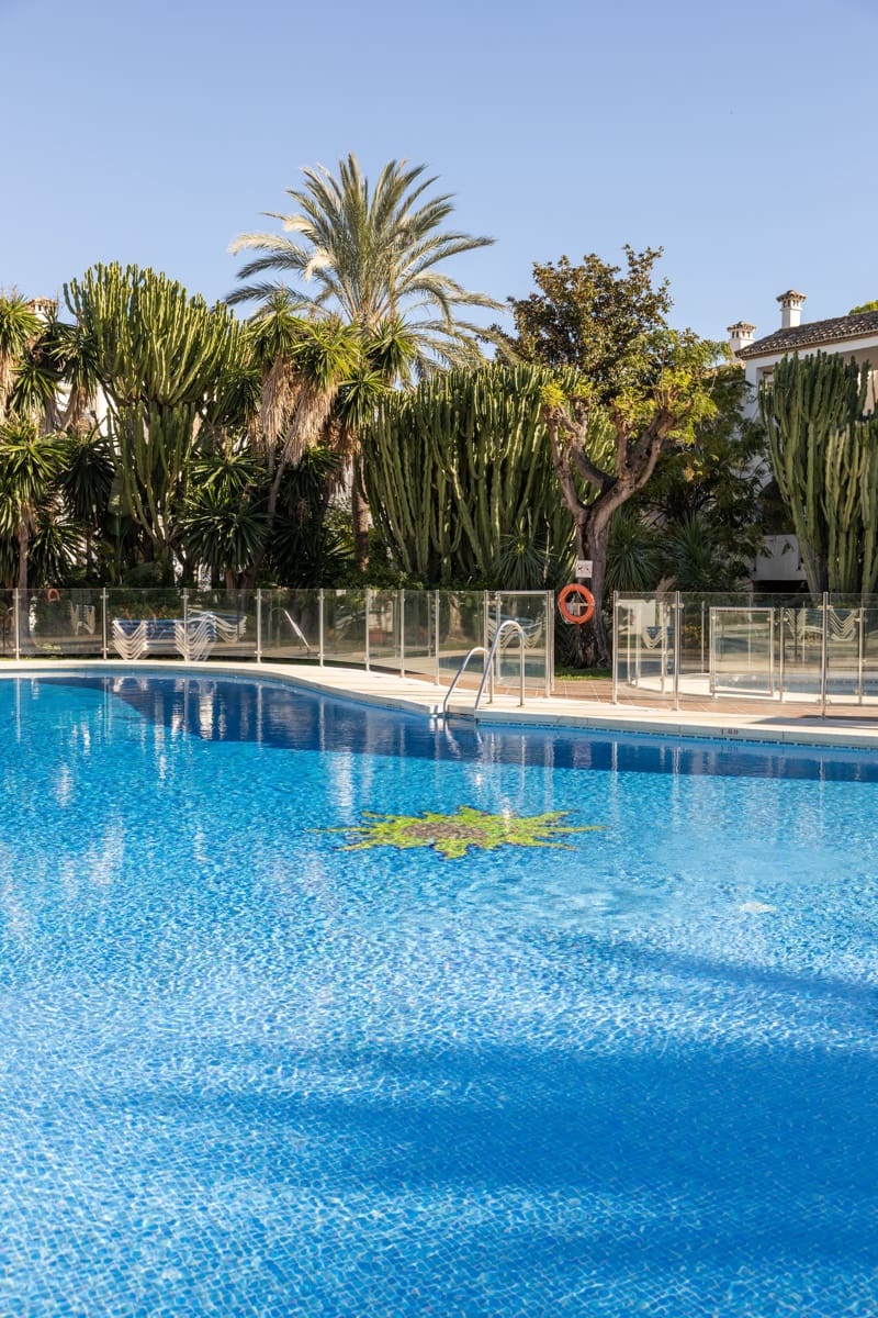 2 soveværelse Lejlighed til salg i Estepona med swimmingpool - € 496.800 (Ref: 7688769)