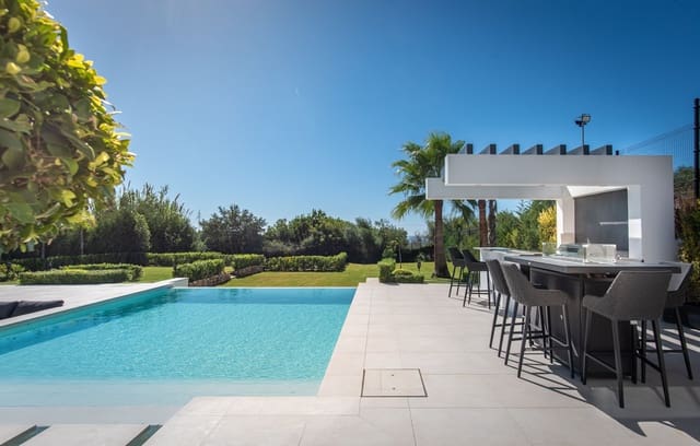 6 soveværelse Villa til salg i Estepona med swimmingpool - € 2.800.000 (Ref: 7754231)