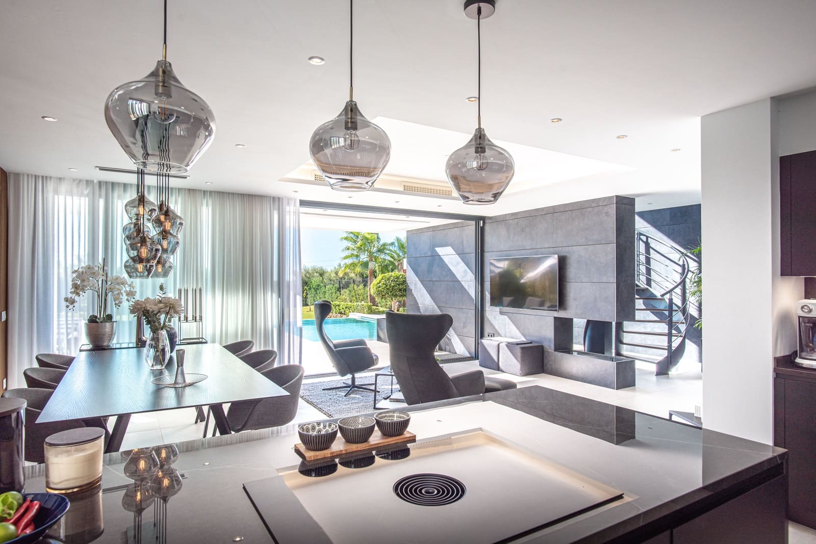 6 soveværelse Villa til salg i Estepona med swimmingpool - € 2.800.000 (Ref: 7754231)