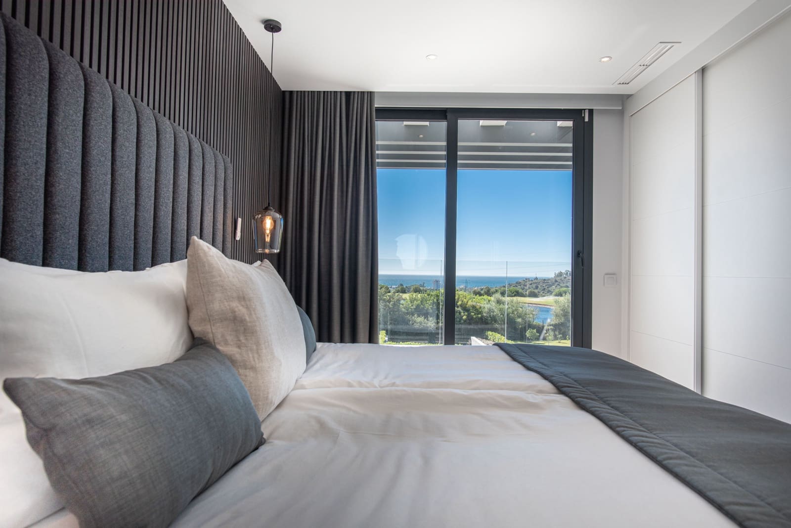 6 soveværelse Villa til salg i Estepona med swimmingpool - € 2.800.000 (Ref: 7754231)