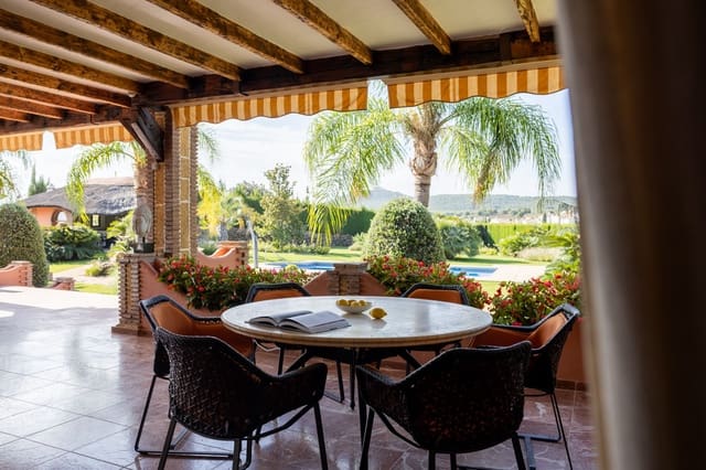 8 makuuhuone Maalaistalo myytävänä paikassa Coín mukana uima-altaan - 2 400 000 € (Ref: 7789549)