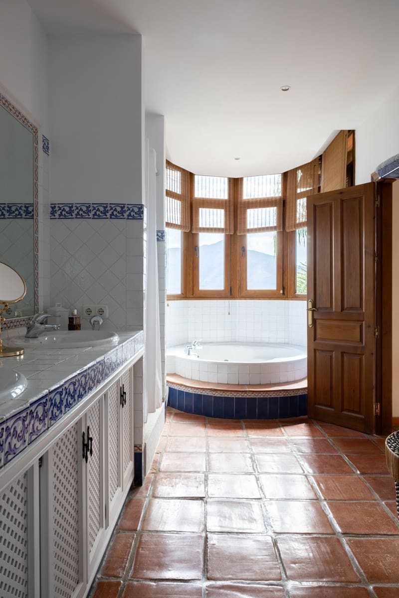 8 soveværelse Finca/Landehus til salg i Coin med swimmingpool - € 2.400.000 (Ref: 7789549)