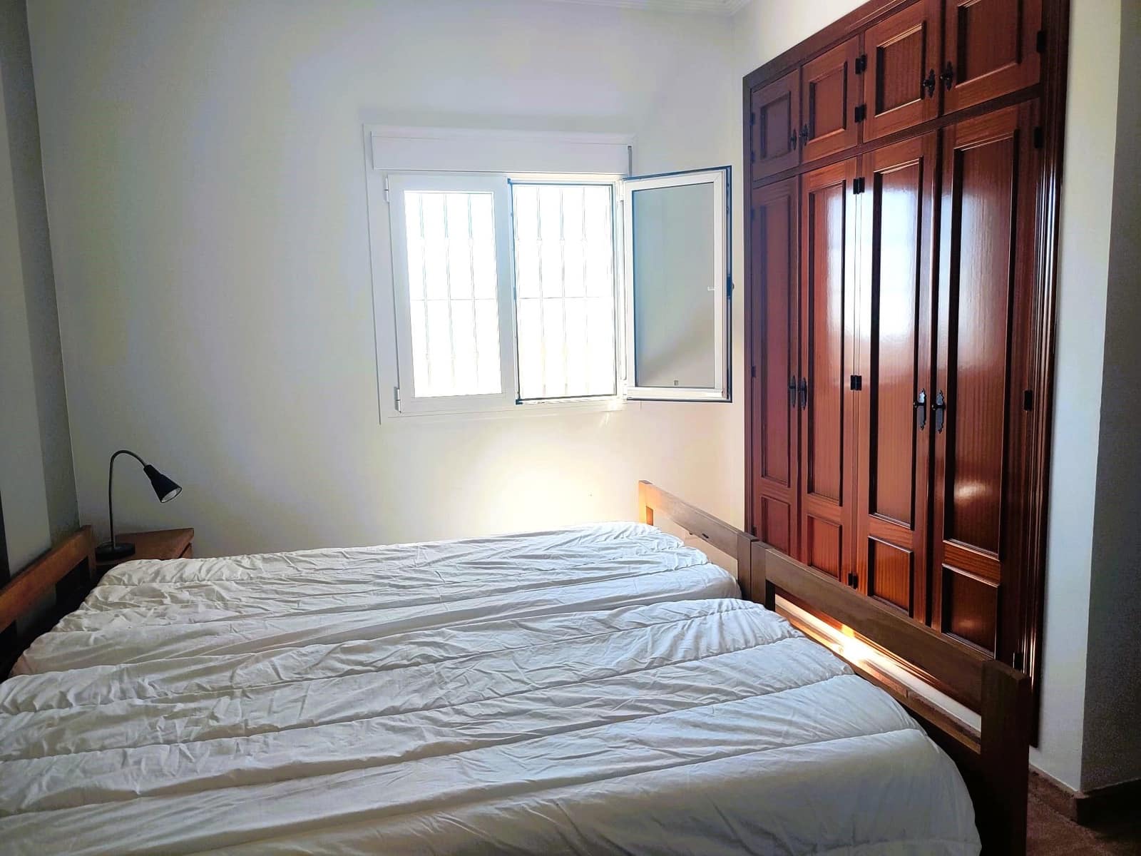 4 soveværelse Byhus til salg i Arenas med swimmingpool - € 455.000 (Ref: 7823668)