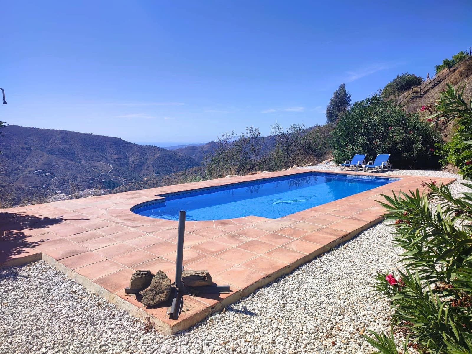 4 soveværelse Byhus til salg i Arenas med swimmingpool - € 455.000 (Ref: 7823668)