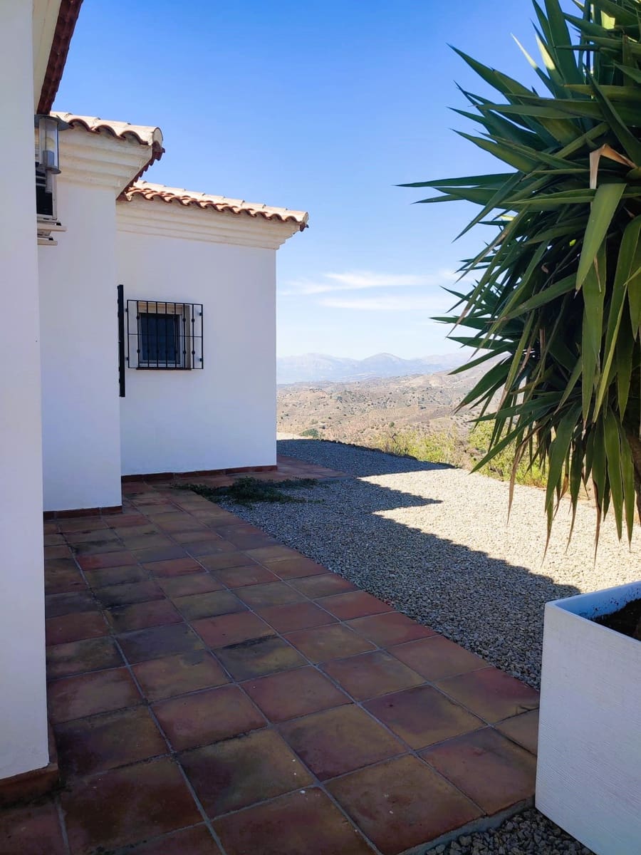 9 soverom Hus til salgs i Arenas med svømmebasseng - € 1 450 000 (Ref: 7823669)