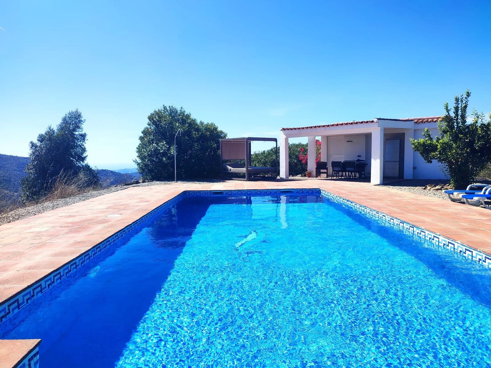 9 soverom Hus til salgs i Arenas med svømmebasseng - € 1 450 000 (Ref: 7823669)