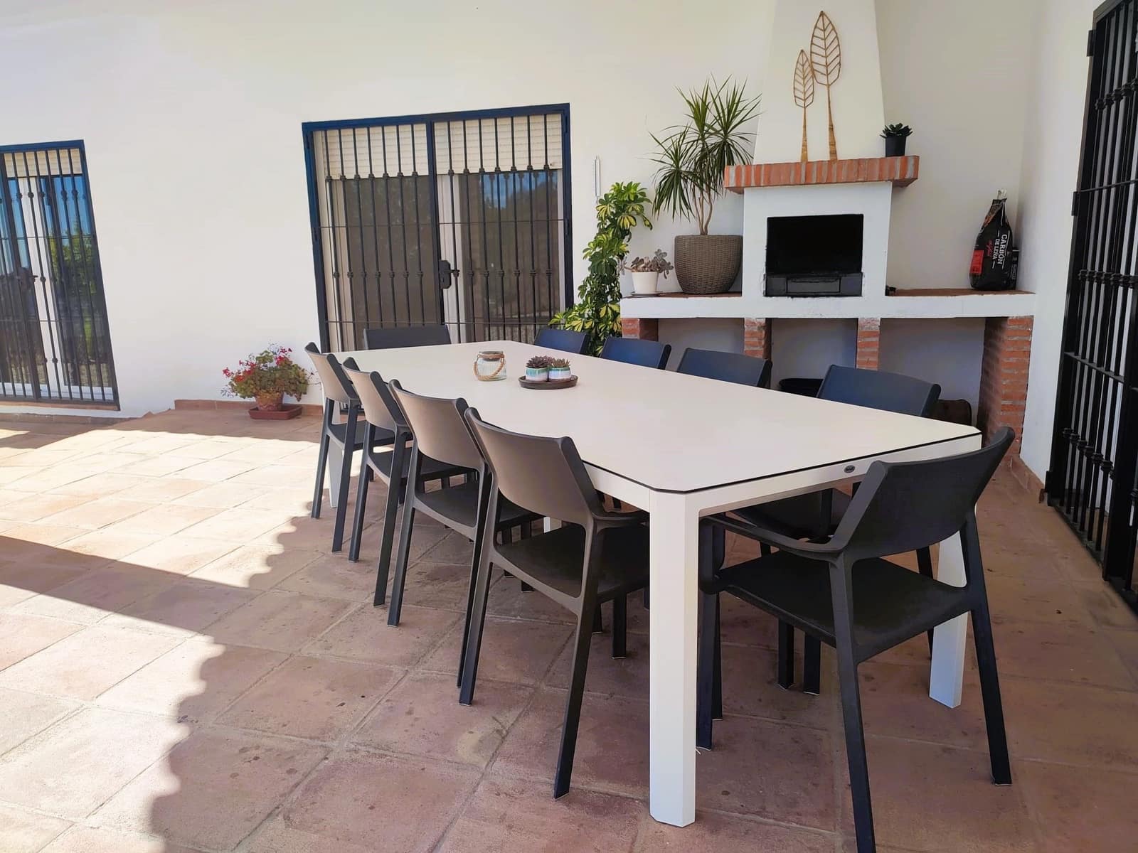 9 soverom Hus til salgs i Arenas med svømmebasseng - € 1 450 000 (Ref: 7823669)