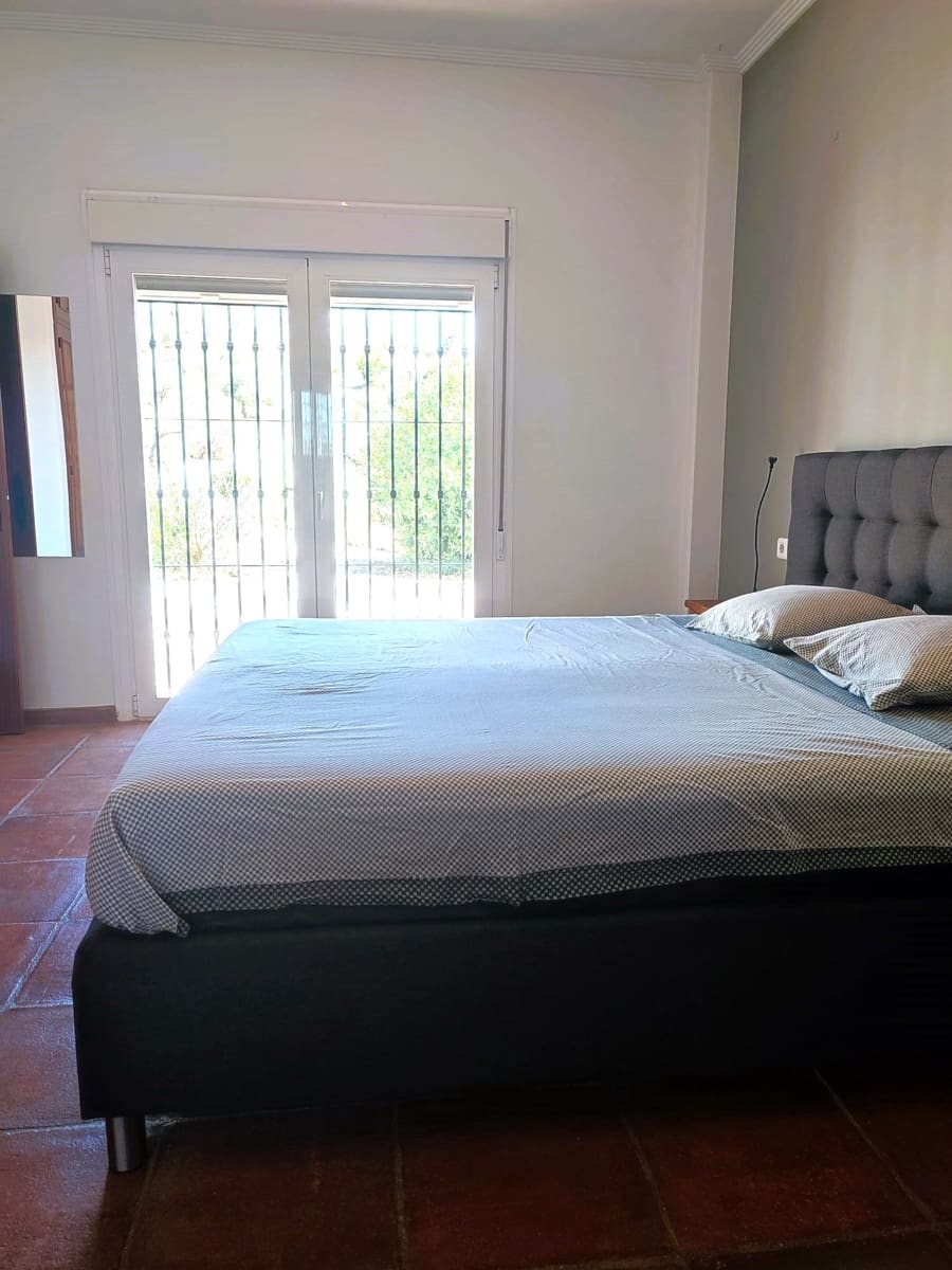 9 soverom Hus til salgs i Arenas med svømmebasseng - € 1 450 000 (Ref: 7823669)