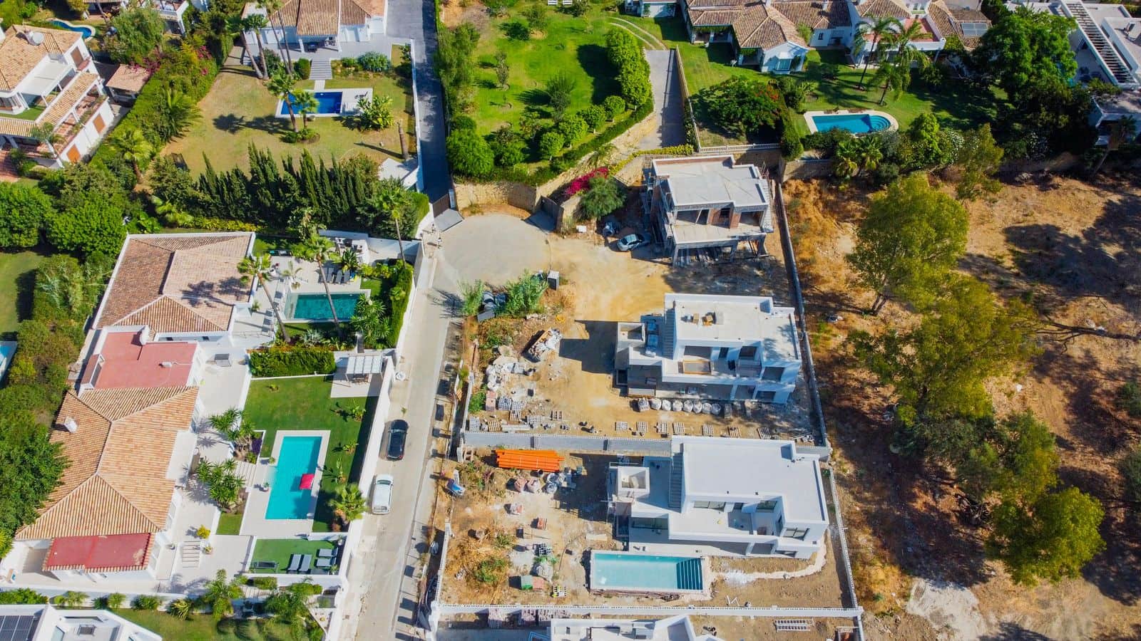 3 bedroom Villa for sale in Estepona with pool - € 1,950,000 (Ref: 7882774)