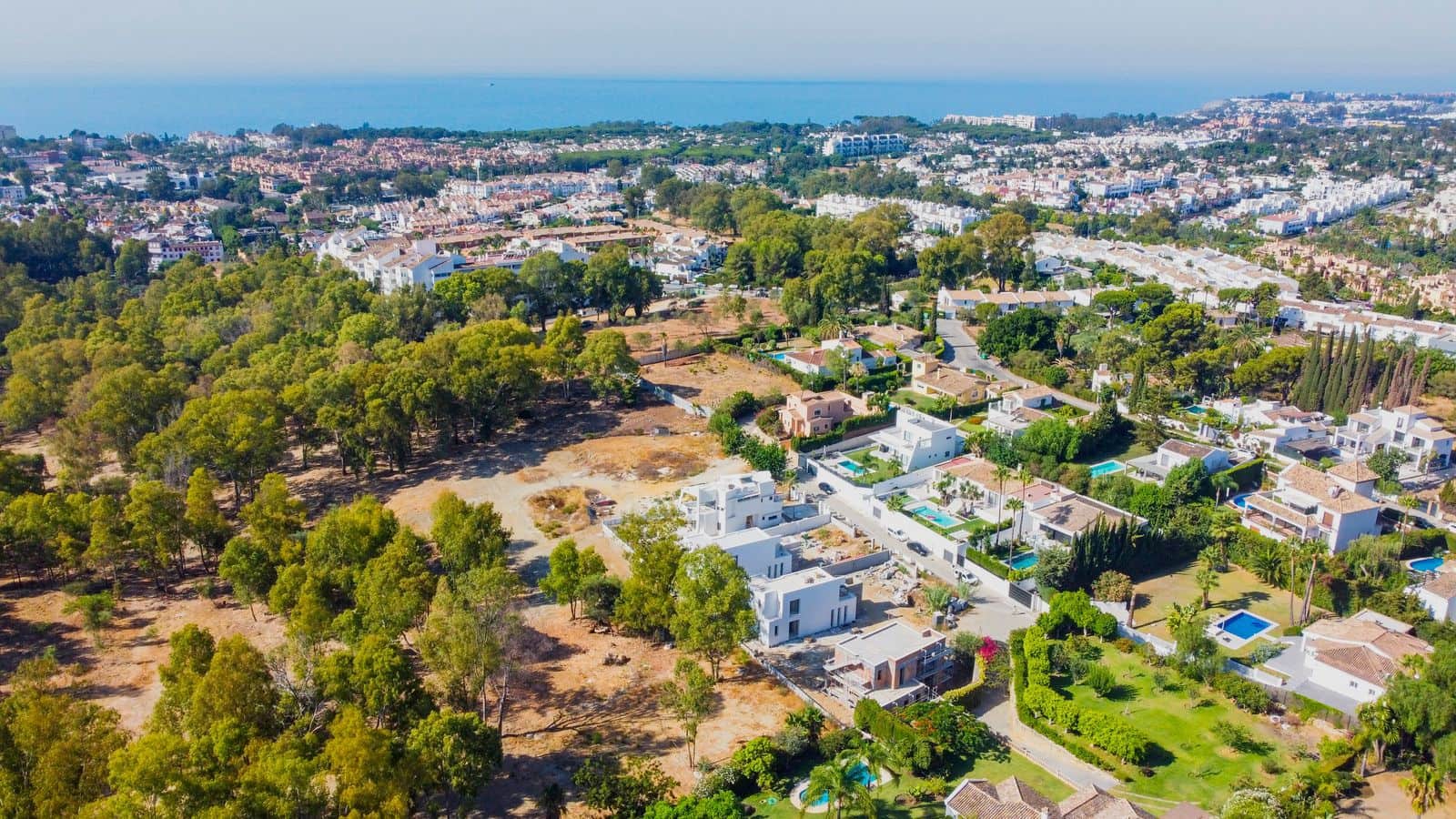 3 bedroom Villa for sale in Estepona with pool - € 1,950,000 (Ref: 7882774)