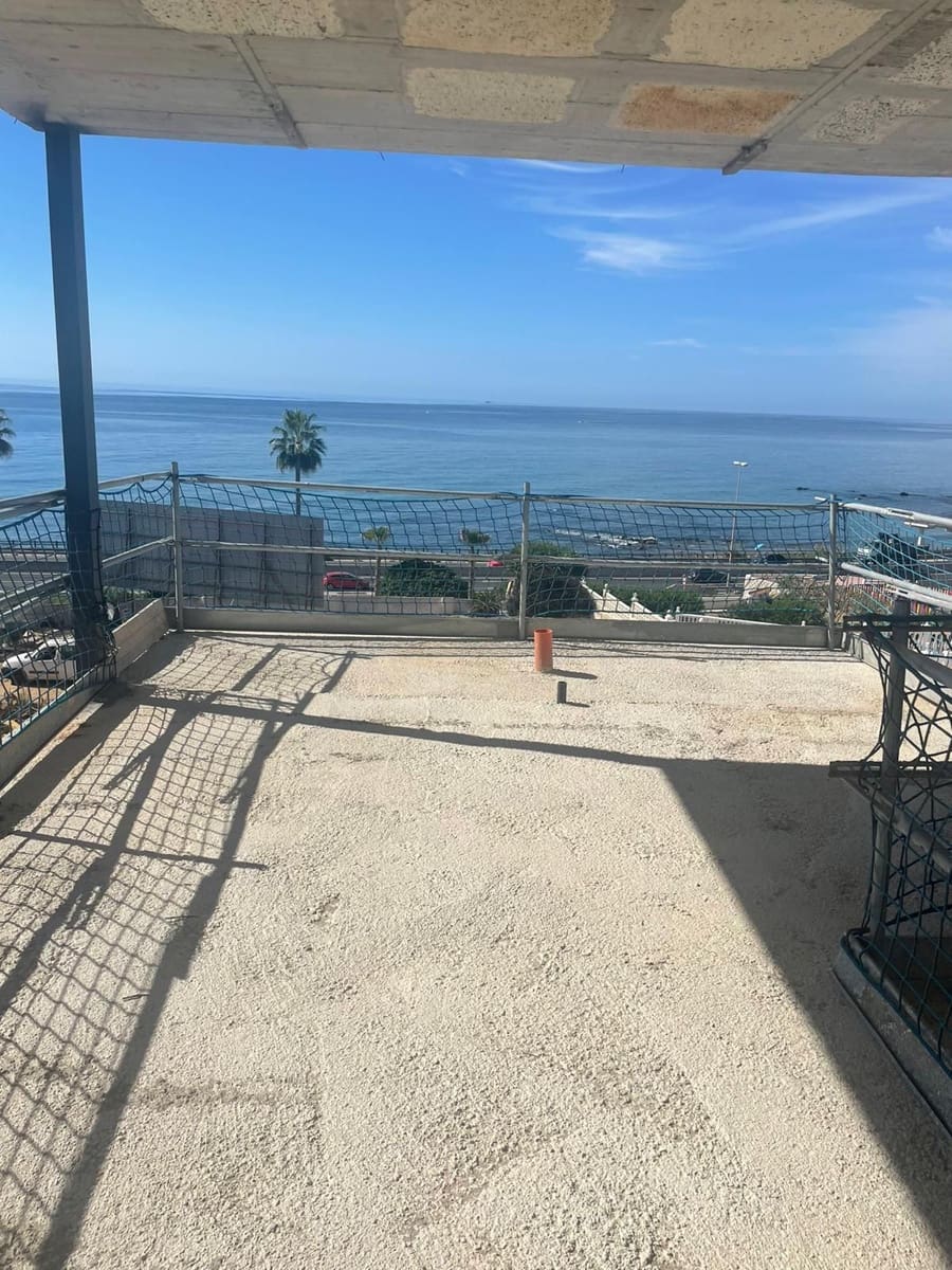 Chalet de 3 habitaciones en Mijas Costa en venta con piscina - 1.690.000 € (Ref: 7889950)