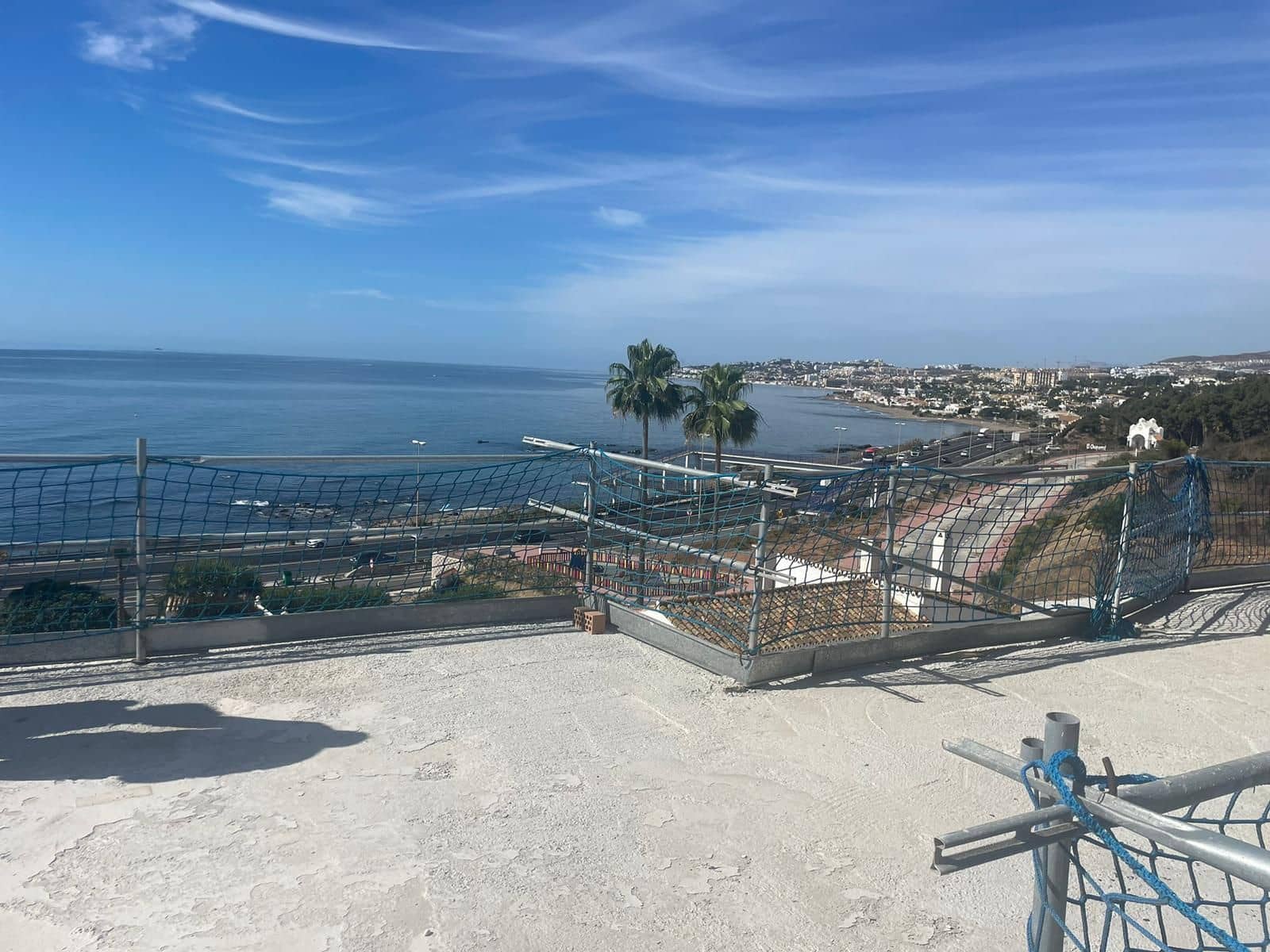 Chalet de 3 habitaciones en Mijas Costa en venta con piscina - 1.535.000 € (Ref: 7889951)