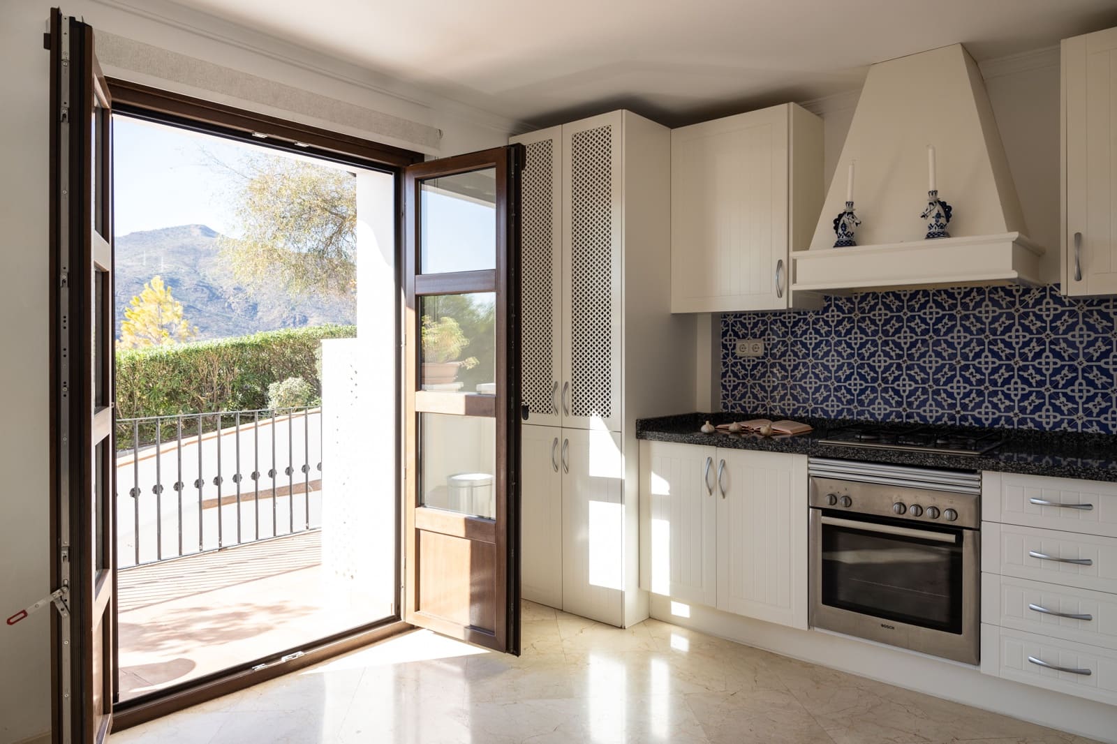 4 soveværelse Byhus til salg i Benahavis med swimmingpool - € 750.000 (Ref: 7933046)