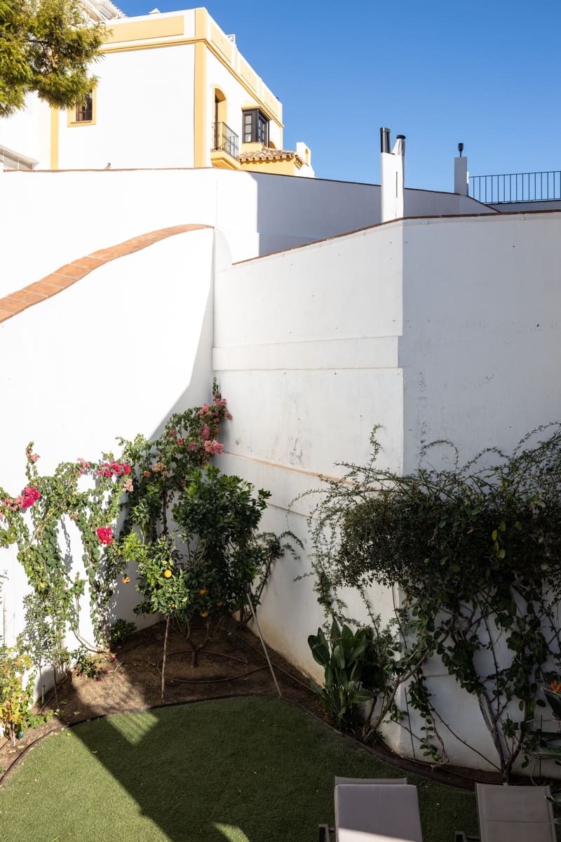 4 soveværelse Byhus til salg i Benahavis med swimmingpool - € 750.000 (Ref: 7933046)