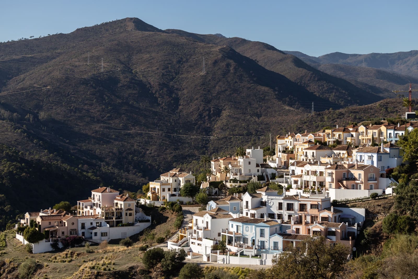 4 soveværelse Byhus til salg i Benahavis med swimmingpool - € 750.000 (Ref: 7933046)