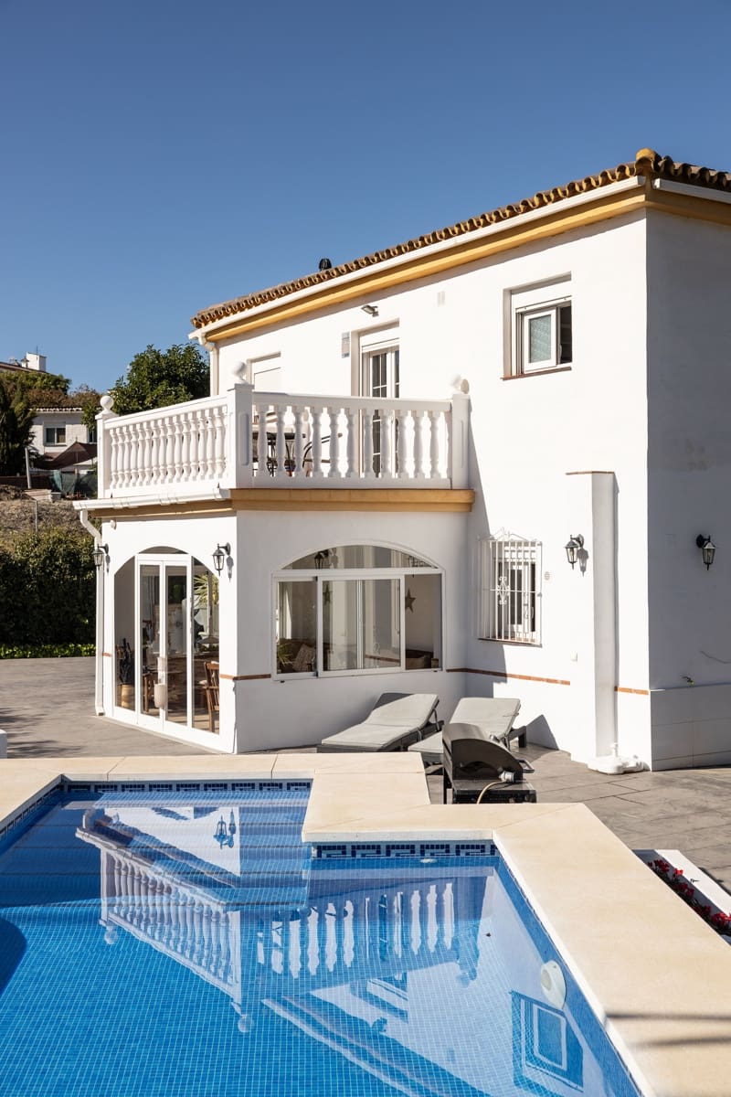 5 sypialnia Willa na sprzedaż w Coin z basenem - 629 000 € (Ref: 7933047)