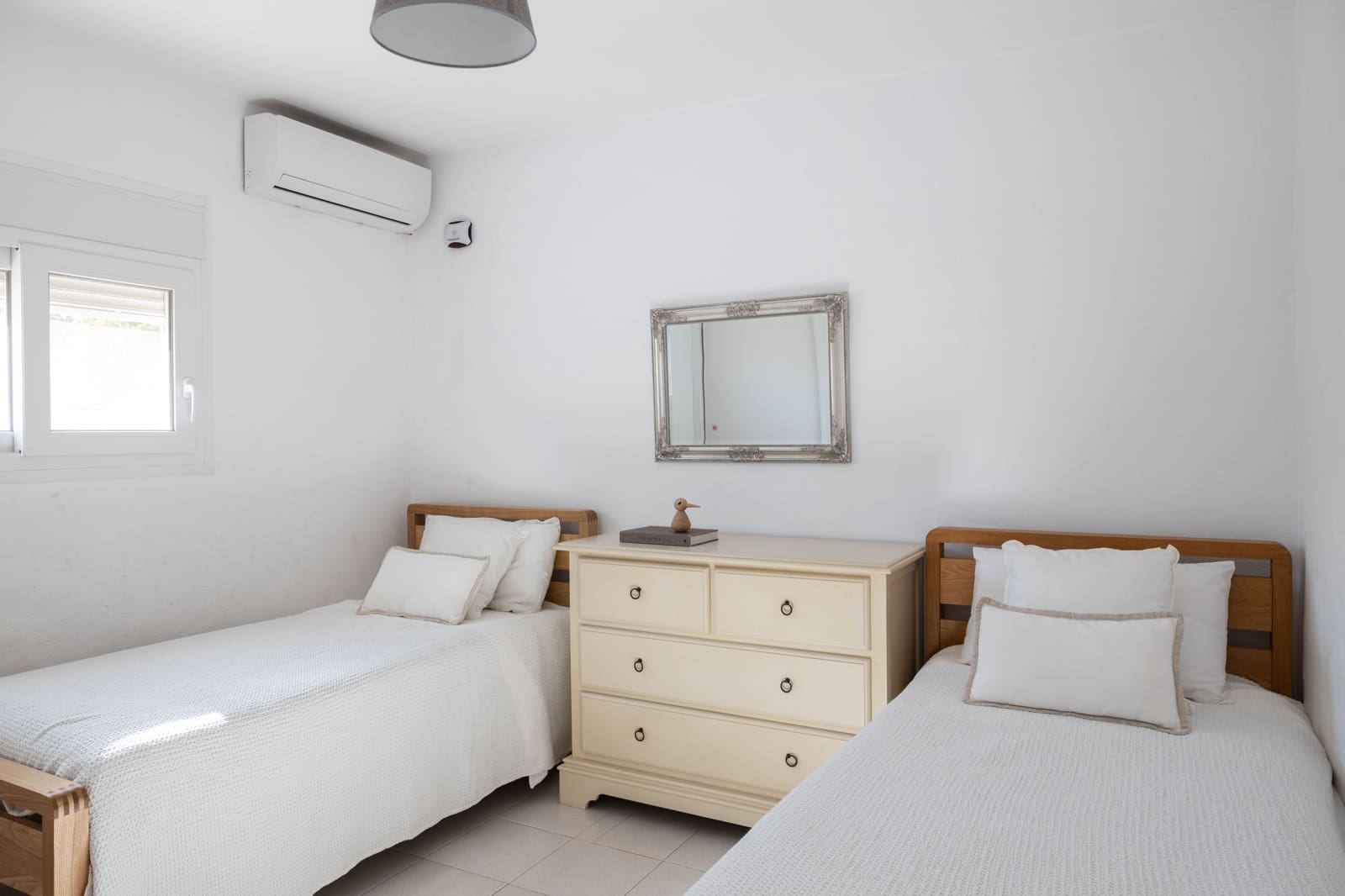 5 sypialnia Willa na sprzedaż w Coin z basenem - 629 000 € (Ref: 7933047)