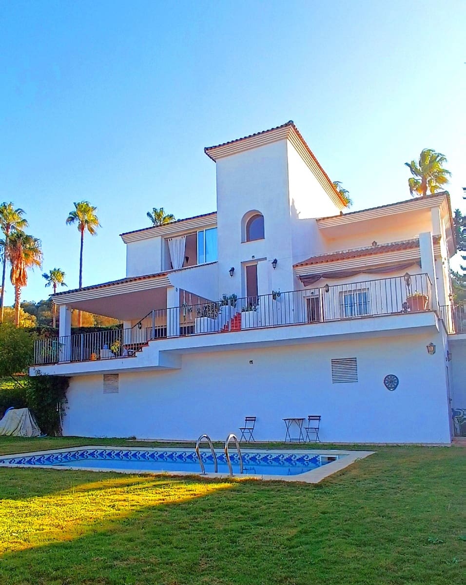 5 camera da letto Villa in vendita in Sotogrande con piscina - 980.000 € (Rif: 7938571)