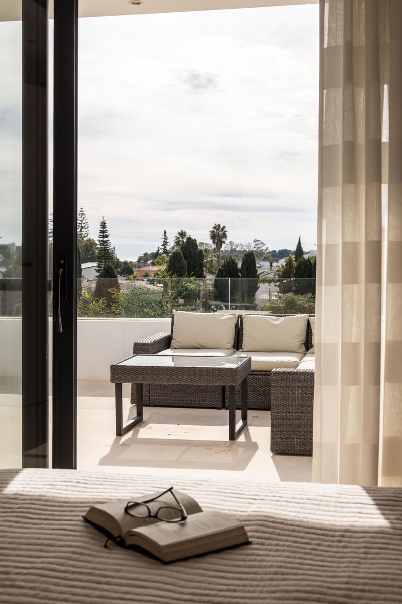 6 soverom Villa til salgs i El Paraiso med svømmebasseng - € 1 995 000 (Ref: 7953765)