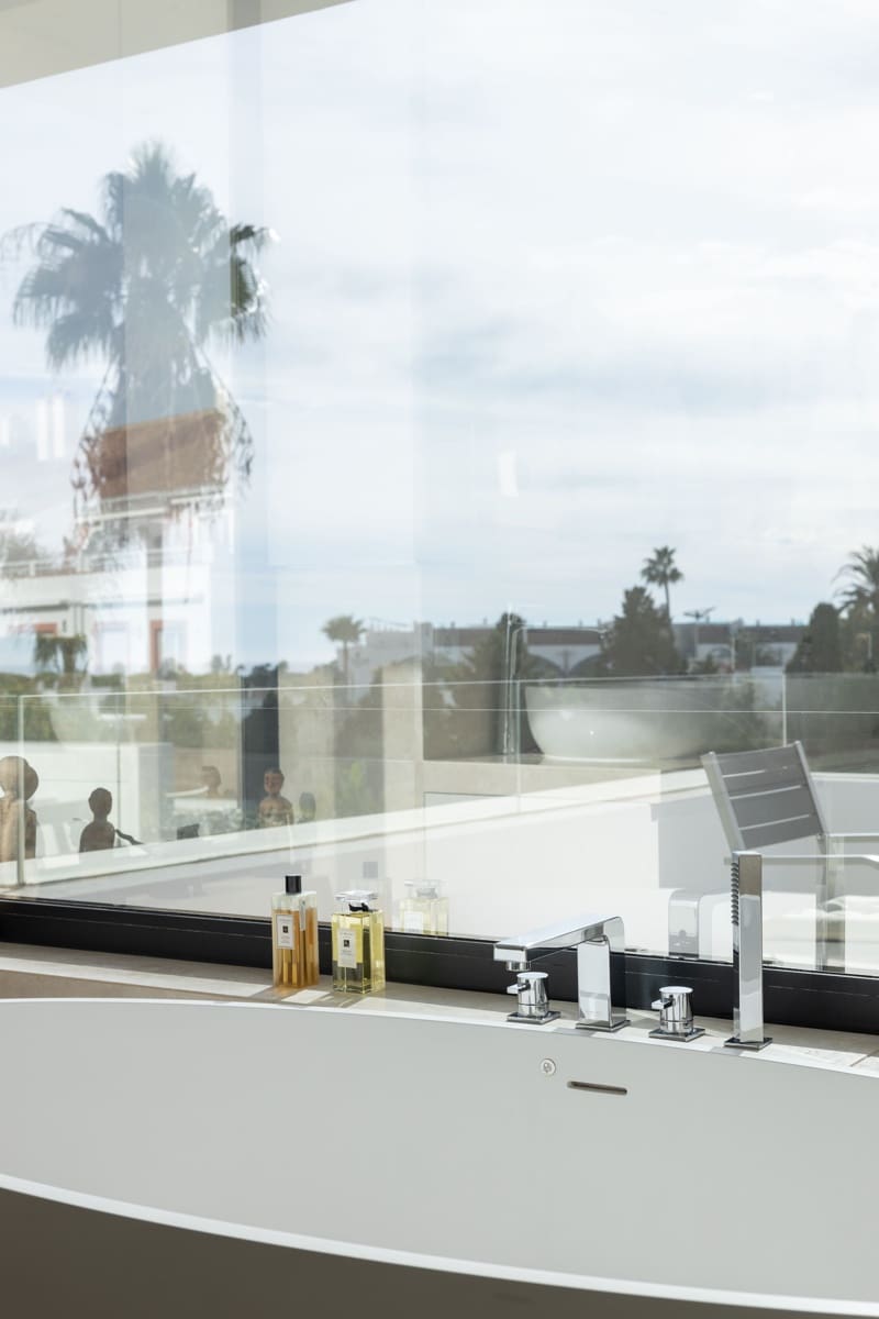 6 soverom Villa til salgs i El Paraiso med svømmebasseng - € 1 995 000 (Ref: 7953765)