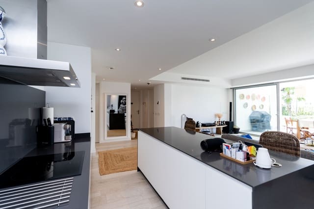 3 soveværelse Lejlighed til salg i Buenas Noches, Estepona med swimmingpool - € 680.000 (Ref: 7986209)