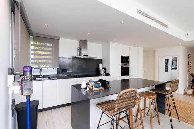 3 soveværelse Lejlighed til salg i Buenas Noches, Estepona med swimmingpool - € 680.000 (Ref: 7986209)