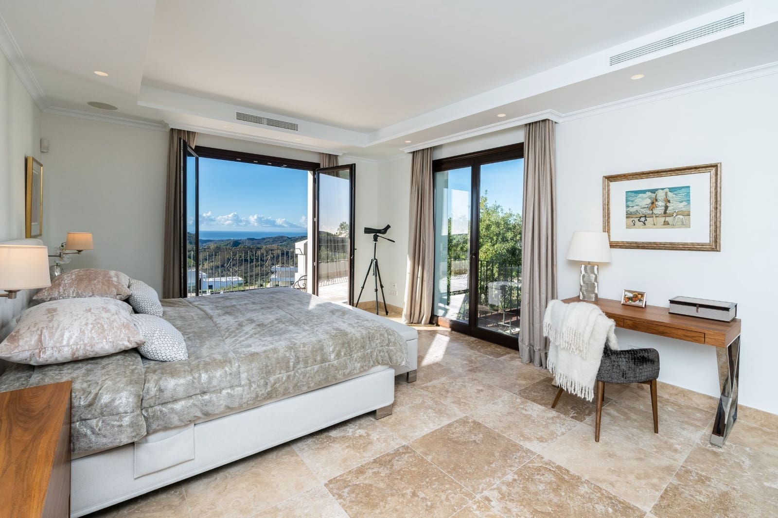 4 quarto Moradia para venda em Benahavis com piscina - 4 495 000 € (Ref: 7999475)