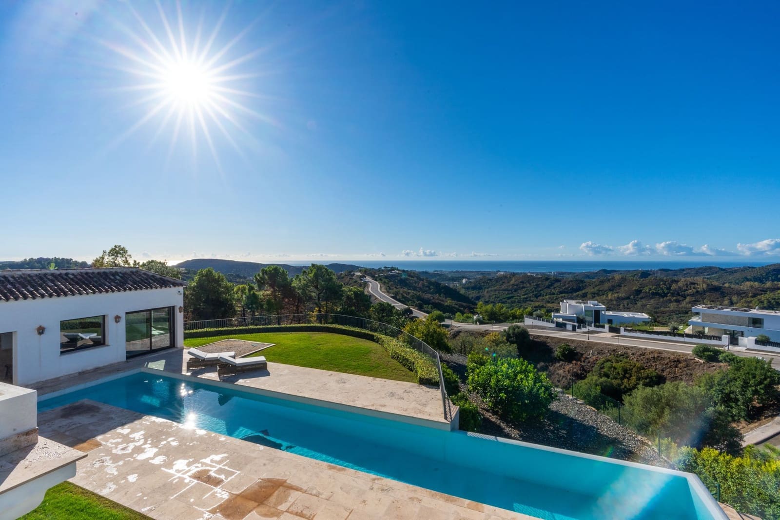 4 quarto Moradia para venda em Benahavis com piscina - 4 495 000 € (Ref: 7999475)