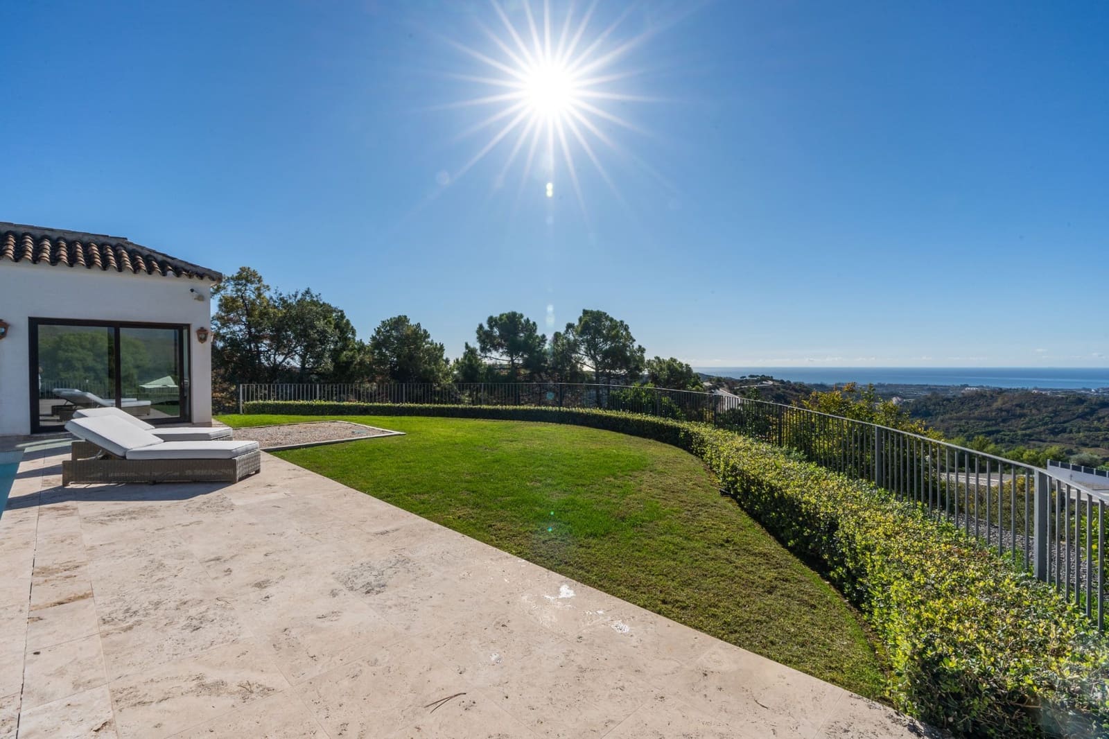 4 quarto Moradia para venda em Benahavis com piscina - 4 495 000 € (Ref: 7999475)