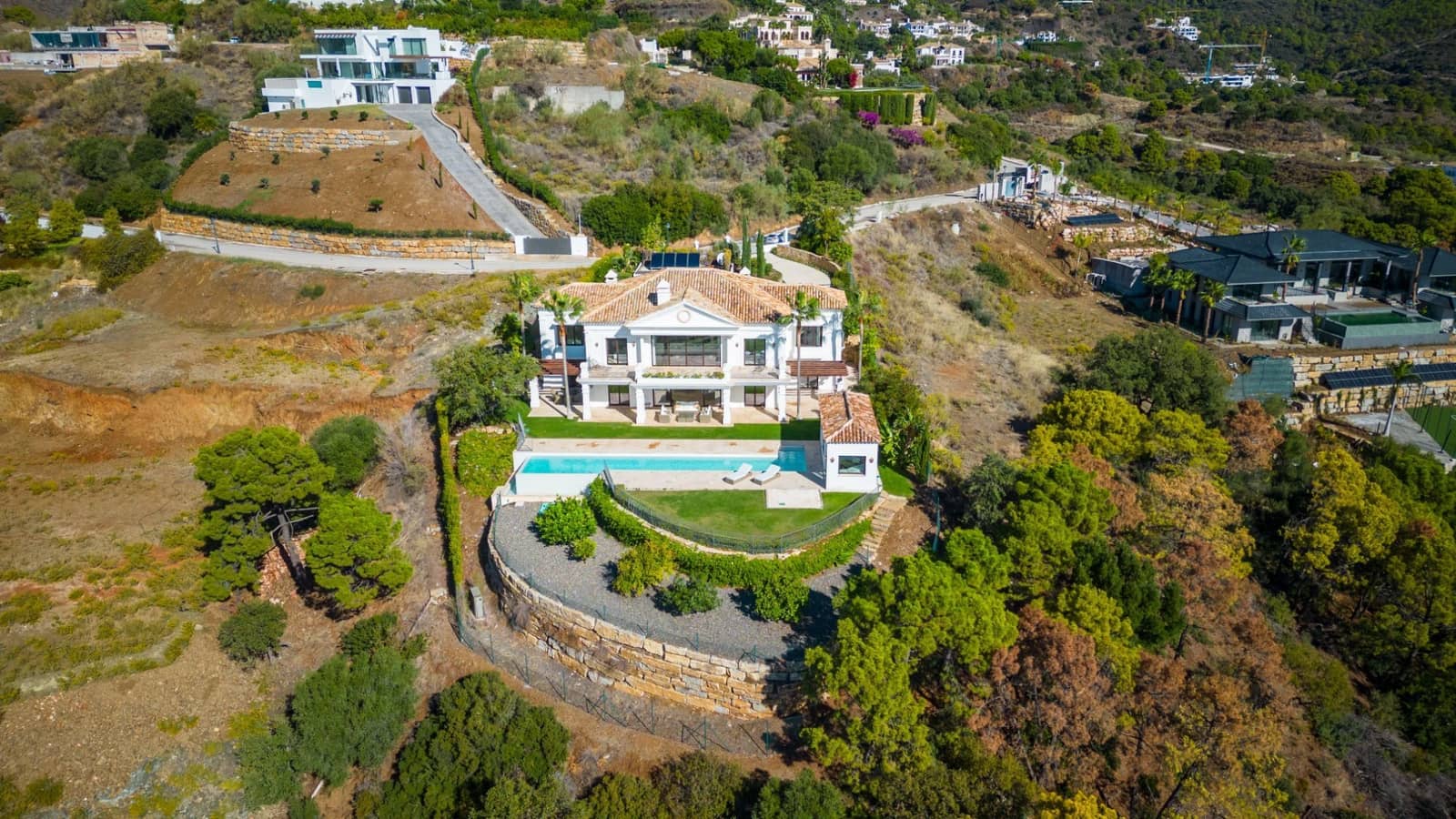 4 quarto Moradia para venda em Benahavis com piscina - 4 495 000 € (Ref: 7999475)