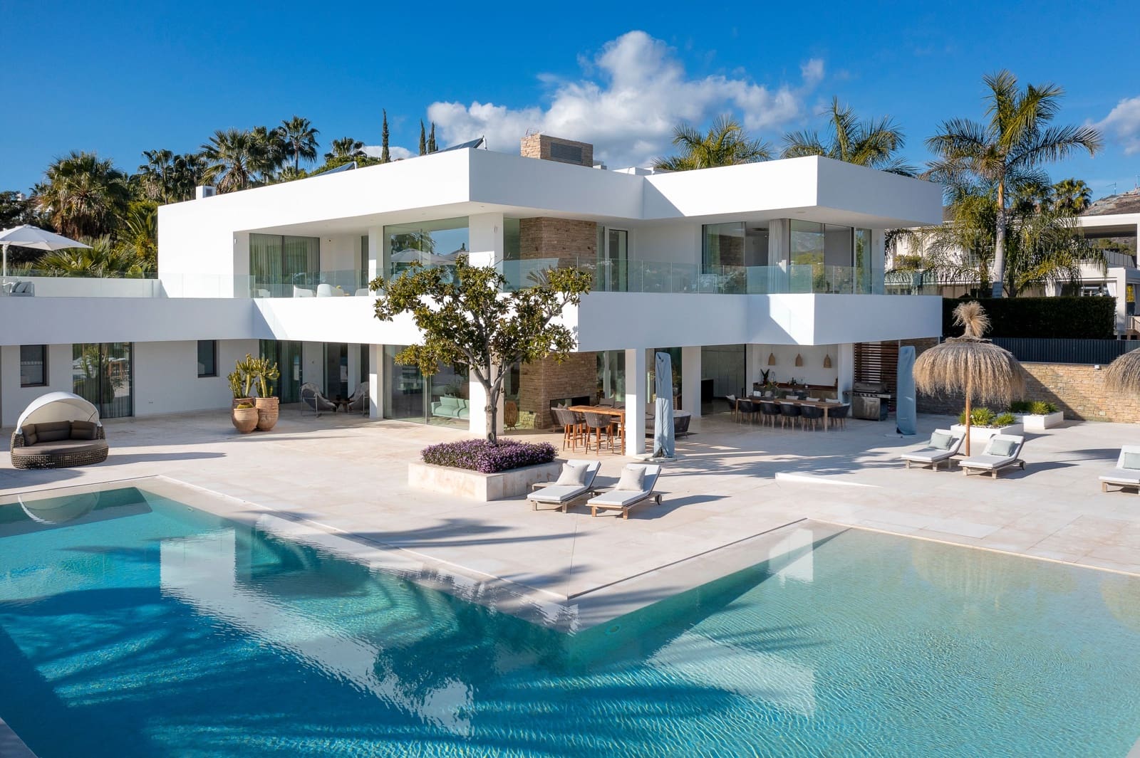 7 slaapkamer Villa te koop in Marbella met zwembad - € 8.900.000 (Ref: 8035039)
