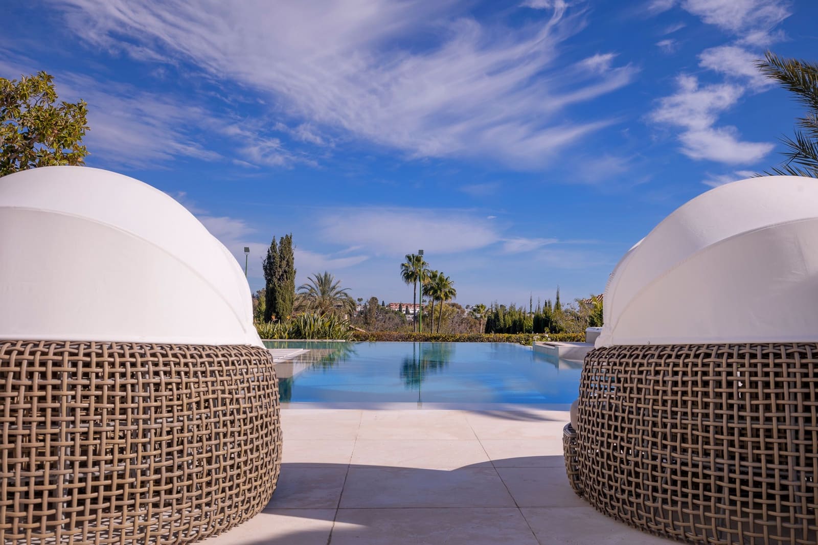 7 slaapkamer Villa te koop in Marbella met zwembad - € 8.900.000 (Ref: 8035039)