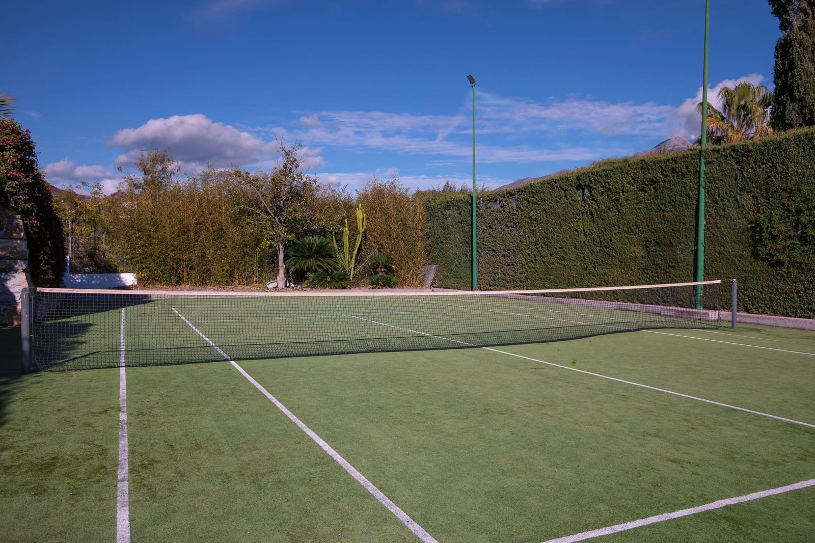 7 slaapkamer Villa te koop in Marbella met zwembad - € 8.900.000 (Ref: 8035039)