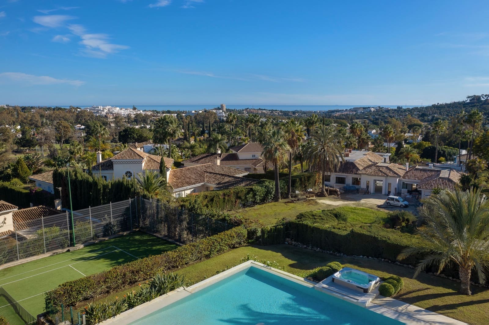7 slaapkamer Villa te koop in Marbella met zwembad - € 8.900.000 (Ref: 8035039)