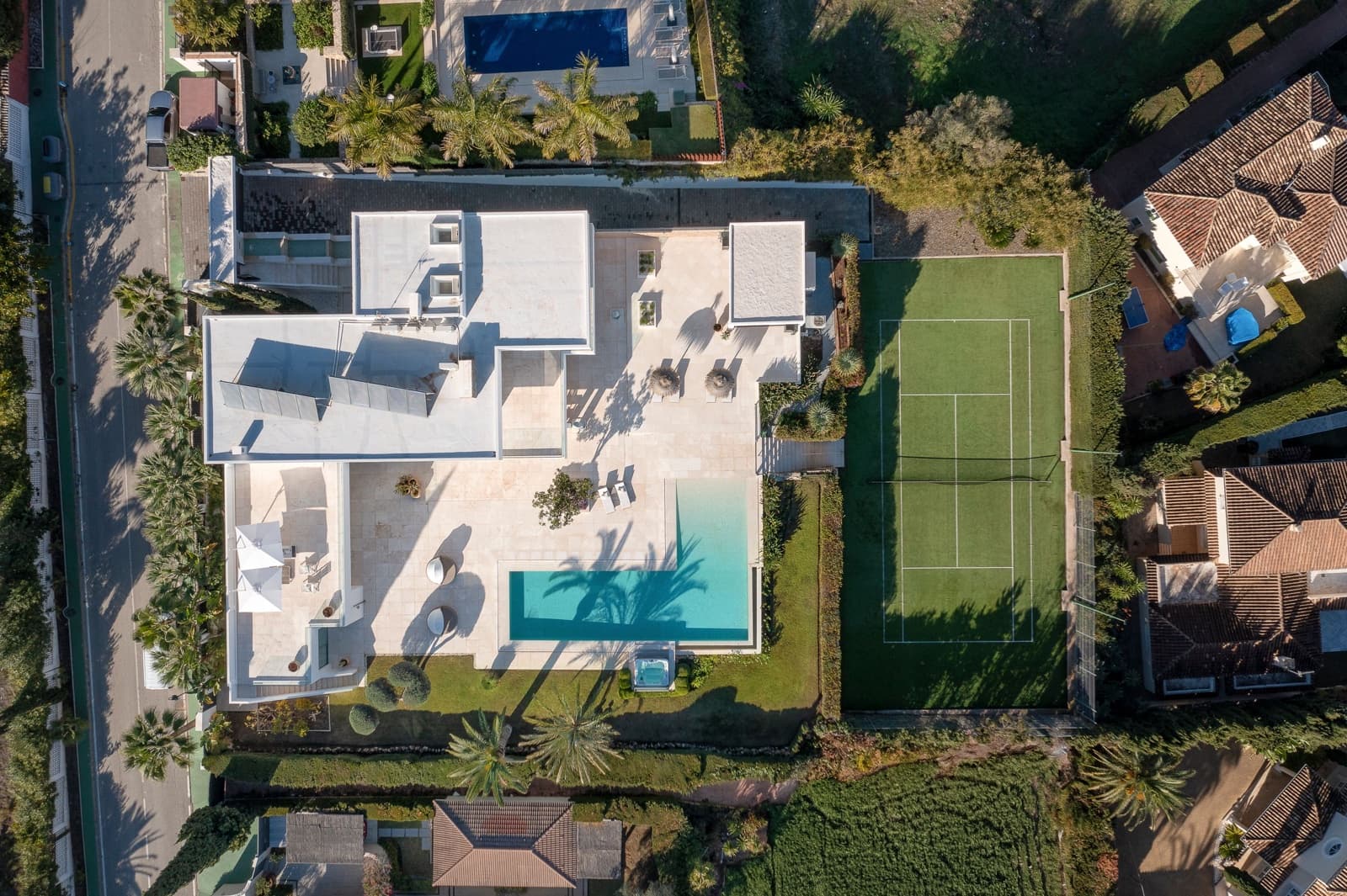 7 slaapkamer Villa te koop in Marbella met zwembad - € 8.900.000 (Ref: 8035039)