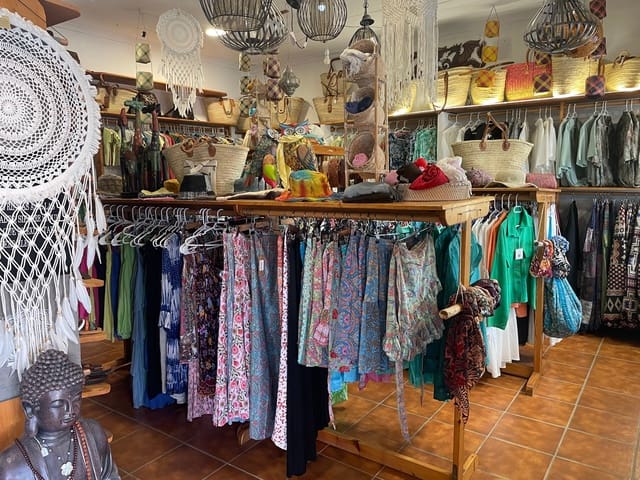 Commercial for sale in Tarifa - € 375,000 (Ref: 8035040)