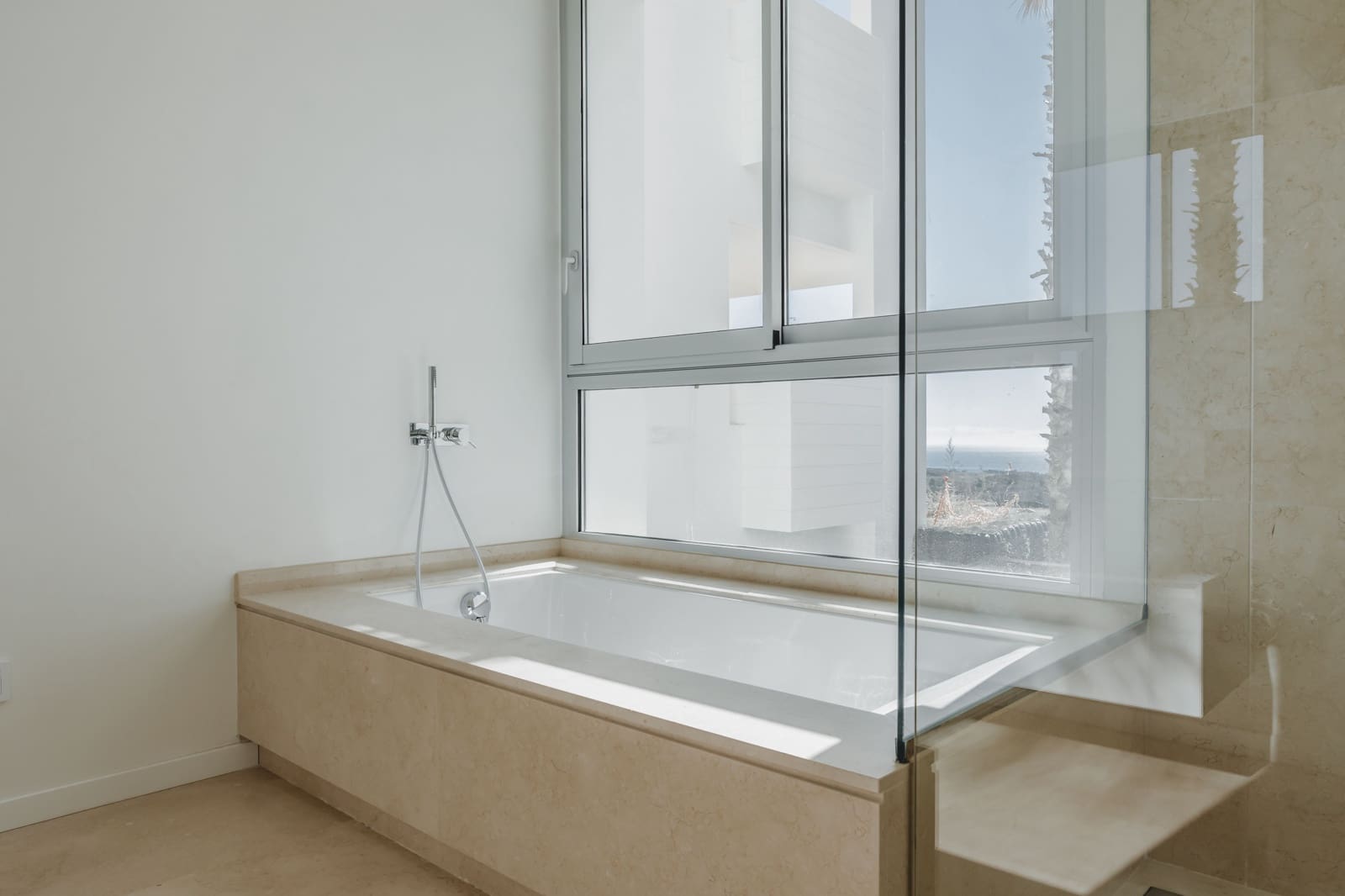 3 Zimmer Apartment zu verkaufen in Benahavis mit Pool - 835.000 € (Ref: 8037311)