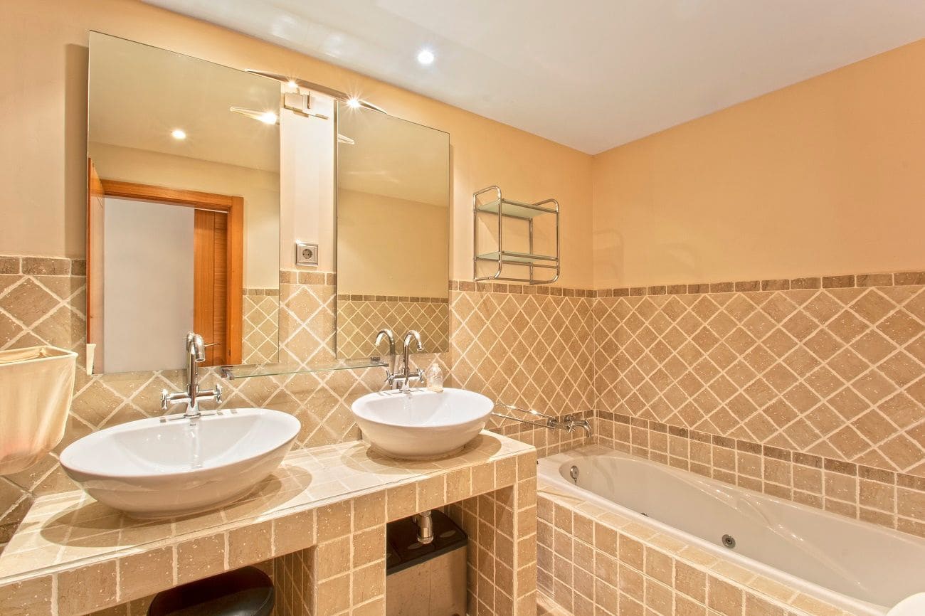 3 soverom Leilighet til salgs i New Golden Mile med svømmebasseng - € 470 000 (Ref: 8052527)