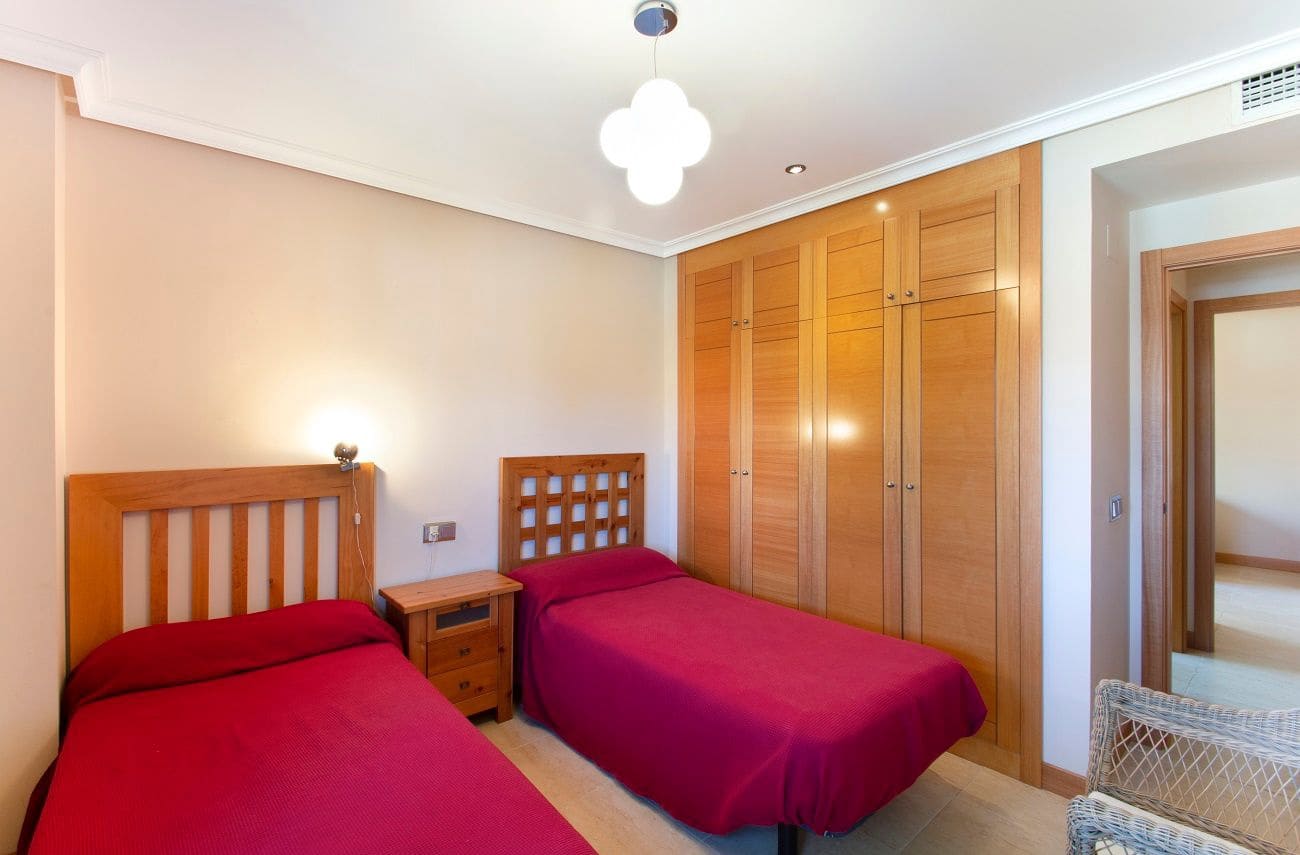 3 soverom Leilighet til salgs i New Golden Mile med svømmebasseng - € 470 000 (Ref: 8052527)