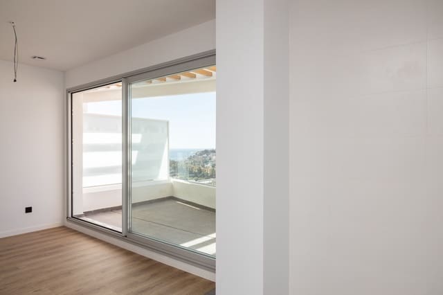 3 slaapkamer Penthouse te koop in Colinas del Limonar, Málaga stad met zwembad - € 745.000 (Ref: 8069301)