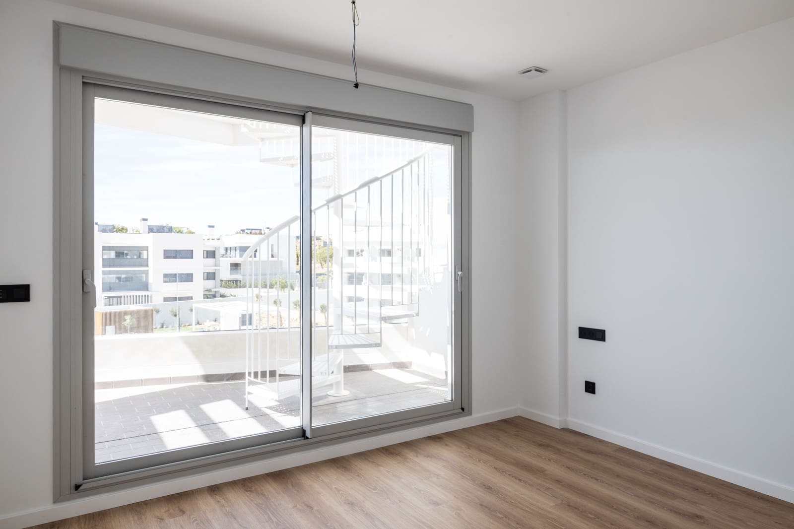 3 soveværelse Penthouse til salg i Malaga by med swimmingpool - € 745.000 (Ref: 8069301)