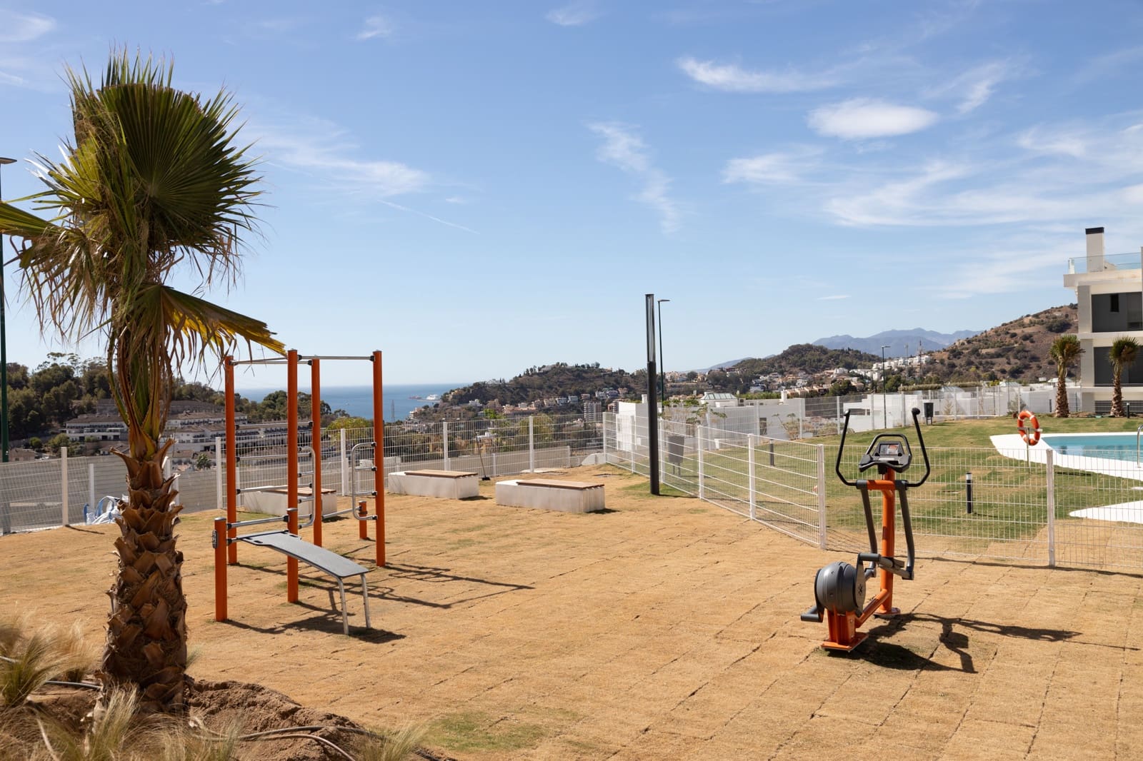 3 soveværelse Penthouse til salg i Malaga by med swimmingpool - € 745.000 (Ref: 8069301)