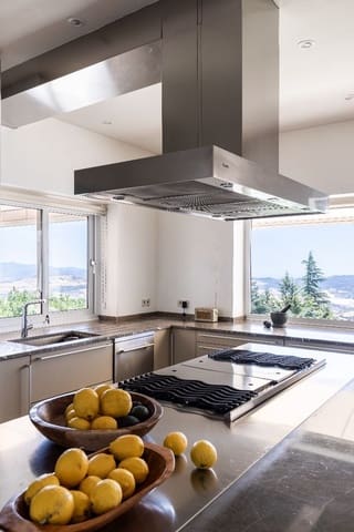 5 makuuhuone Huvila myytävänä paikassa Antequera mukana uima-altaan - 2 550 000 € (Ref: 8089483)